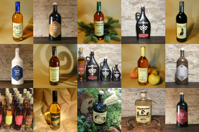 Das Bild zeigt viele verschiedenen Flaschen mit Met / Honigwein