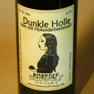 "Dunkle Holle" mit Holunderbeerwein