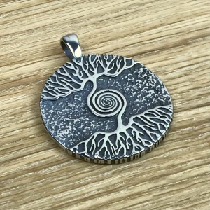 Weltenbaum-Amulett mit Spiralwirbel, Edelstahl