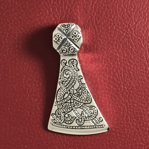 Amulett "Mammen-Axt", Silber