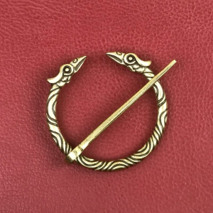 Ringfibel mit Vogelköpfen, bronzefarben