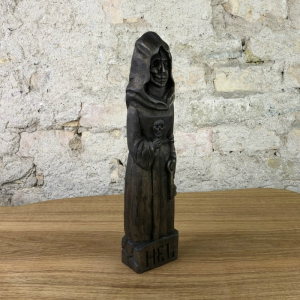 Hel, 25cm Götterfigur handgeschnitzt aus Lindenholz, Unikat