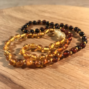 Bernsteinkette kurz, kleine Perlen, farbverlaufend, ca. 45 cm