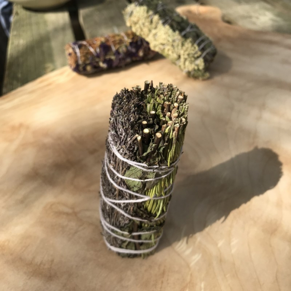Räucherbündel / Räucherkräuter "Frischer Wind" 10 cm