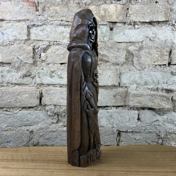 Hel Götterfigur 26 cm handgeschnitzt aus Lindenholz, Unikat