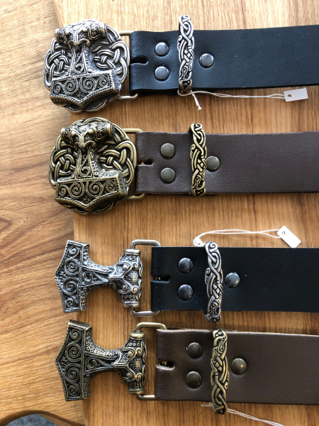 Ledergürtel mit Thorshammer Schnalle