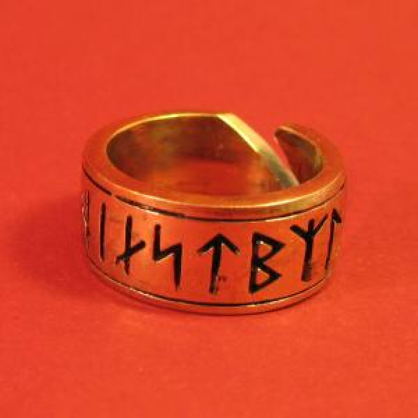 Ring mit 16er-Futhark bronze, groß