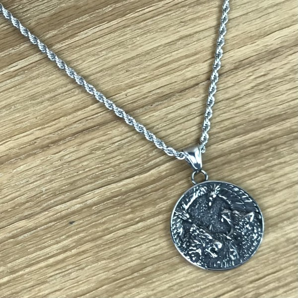 Amulett mit Wölfen und Raben, Edelstahl