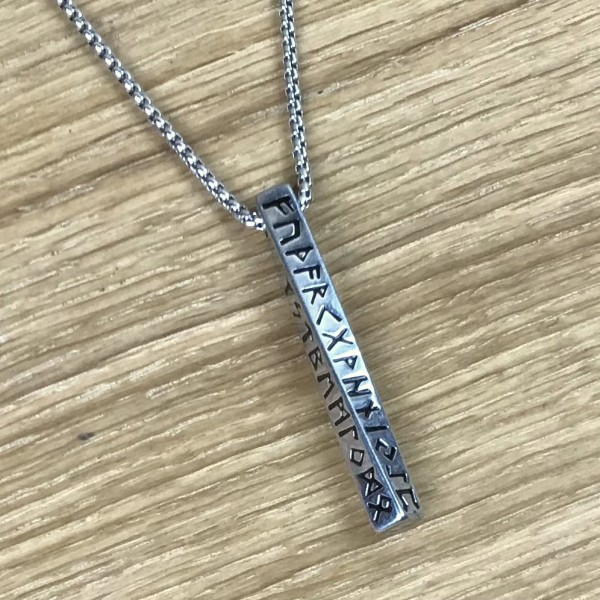 Runenstab mit Runen der 24er Runenreihe, Edelstahl