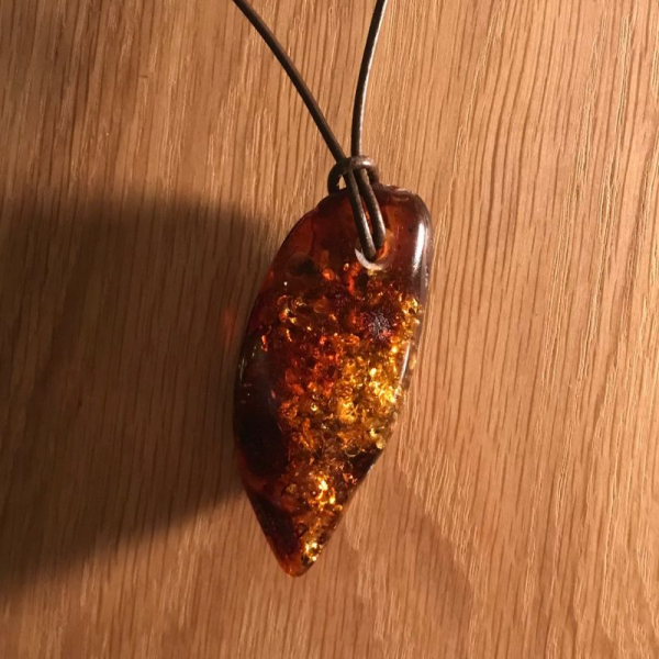 Bernsteinamulett