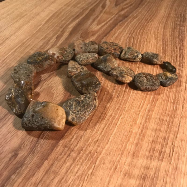 Bernsteinkette "Moosgold", 47 cm
